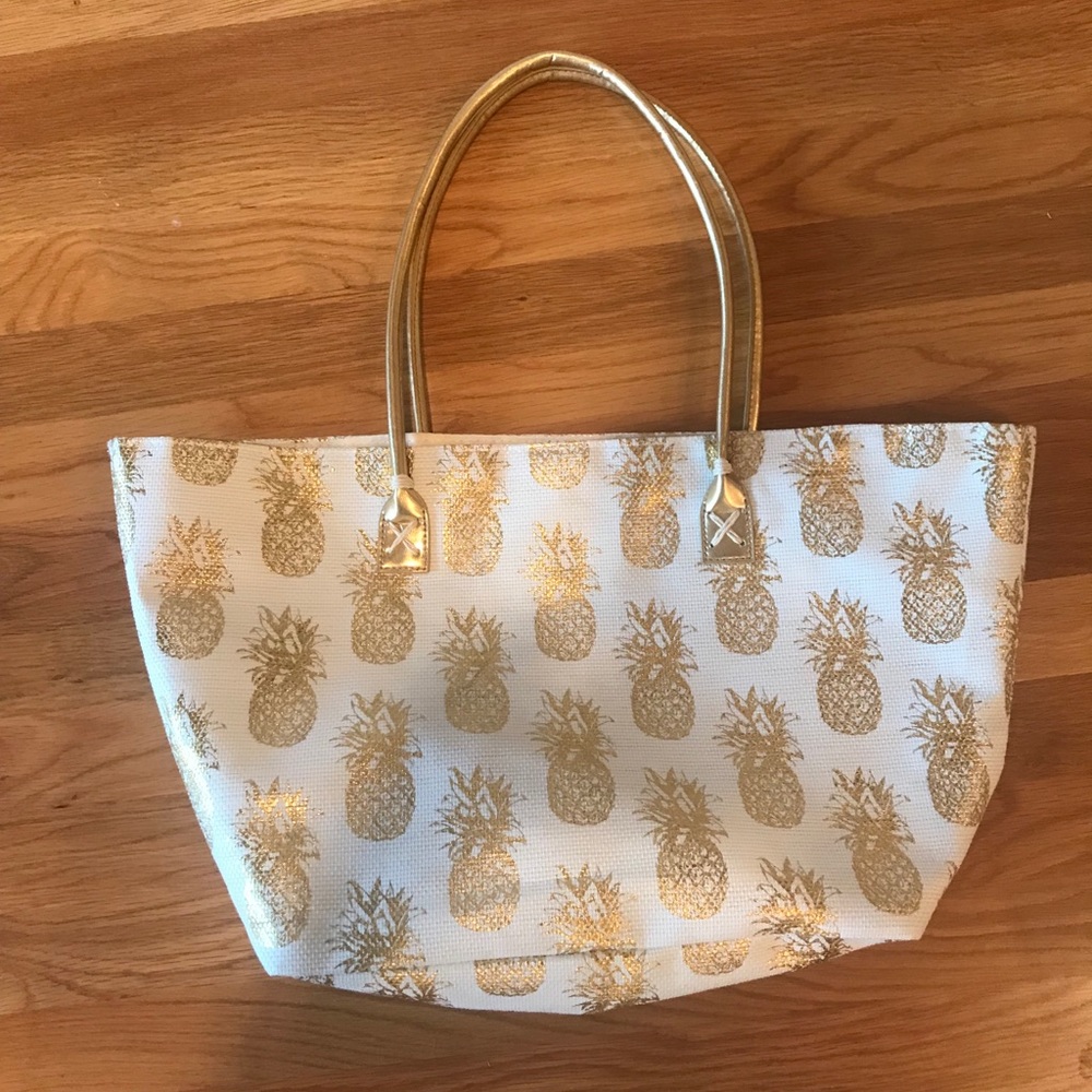 New pineapple tote